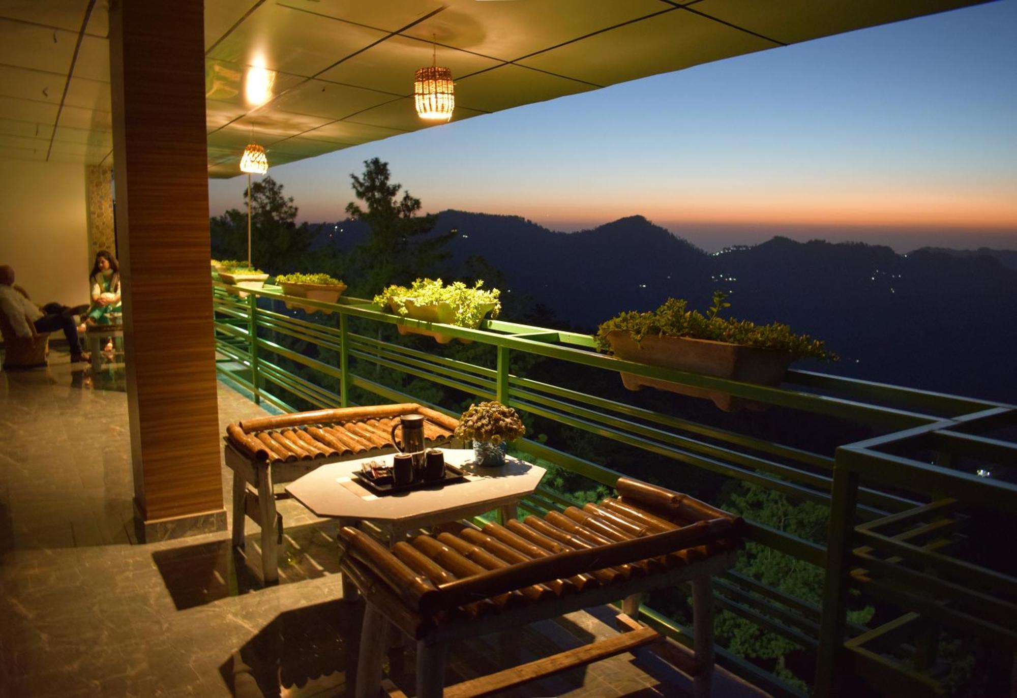Valley View Resort Mashobra - Best Holiday Home For Vacations Simlá Kültér fotó