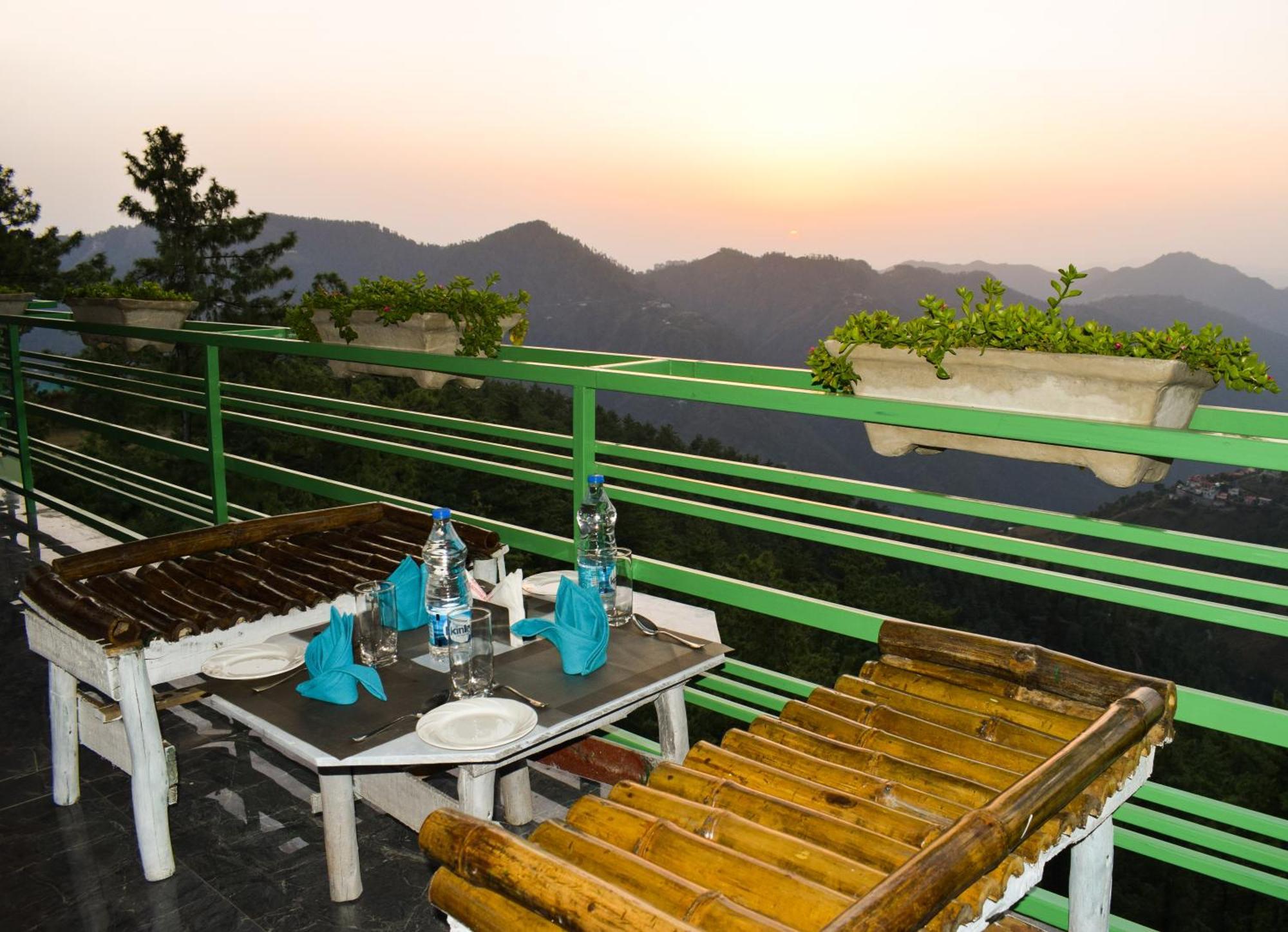 Valley View Resort Mashobra - Best Holiday Home For Vacations Simlá Kültér fotó